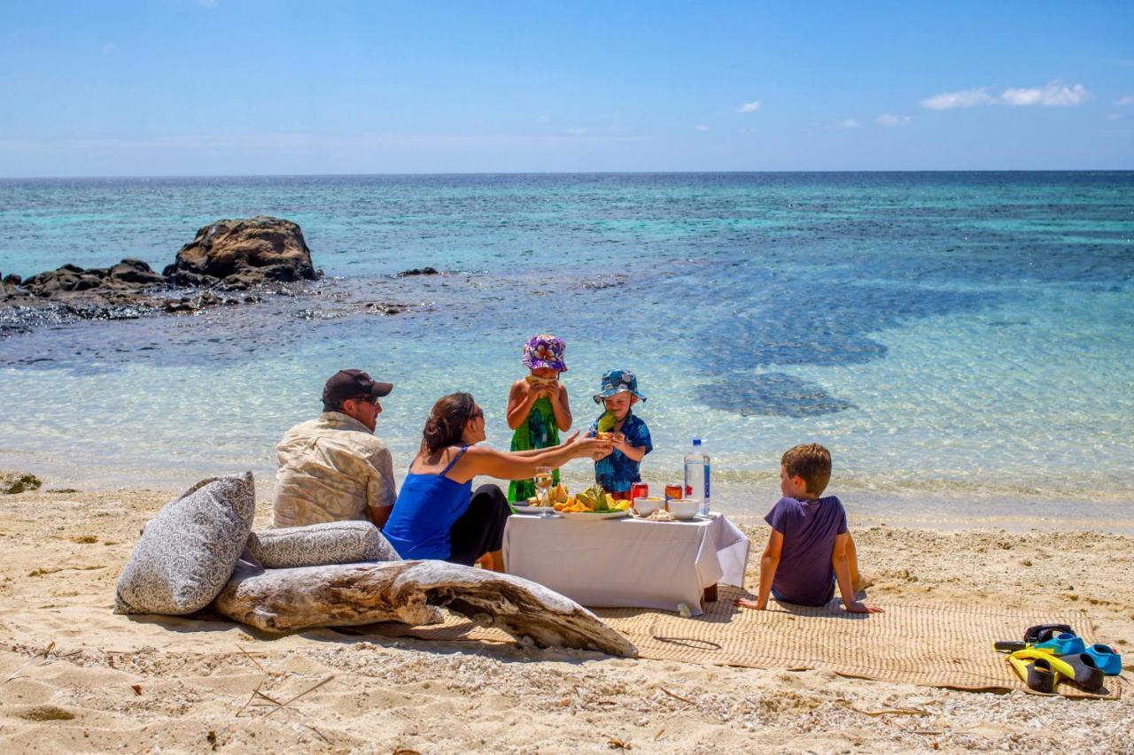 Barefoot Kuata Island Resort Luaran gambar