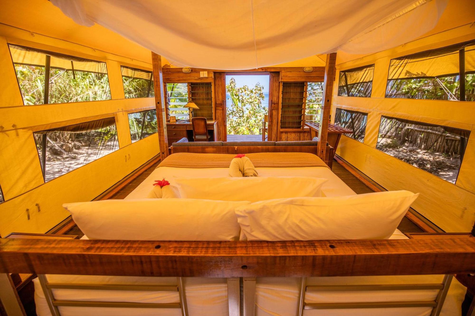 Barefoot Kuata Island Resort Luaran gambar