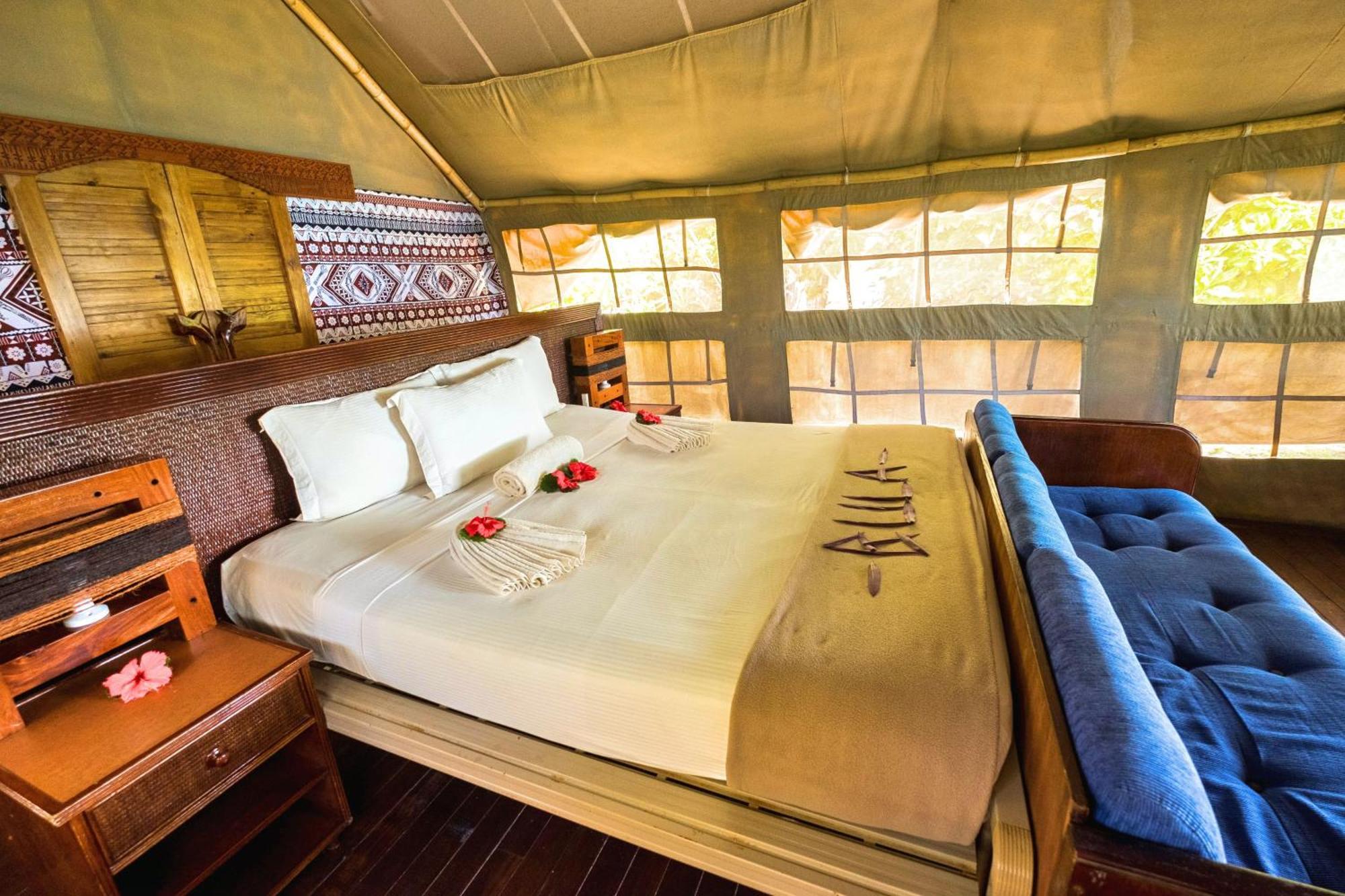 Barefoot Kuata Island Resort Luaran gambar